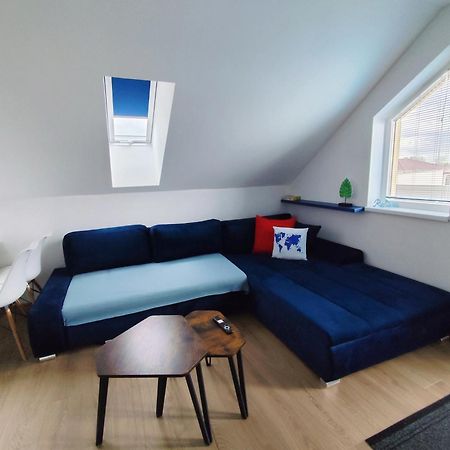 Ahoy Relax Apartmany Nesvady Buitenkant foto